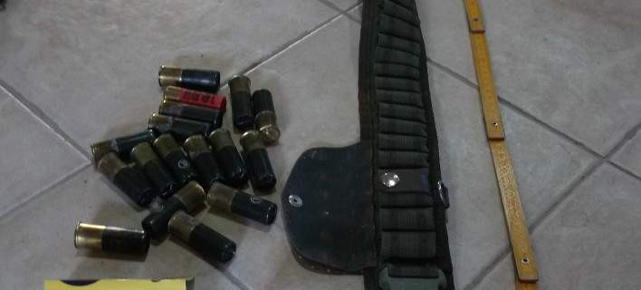 Μαθητές βρήκαν πυροβόλο όπλο και φυσίγγια σε σχολείο στο Αγρίνιο